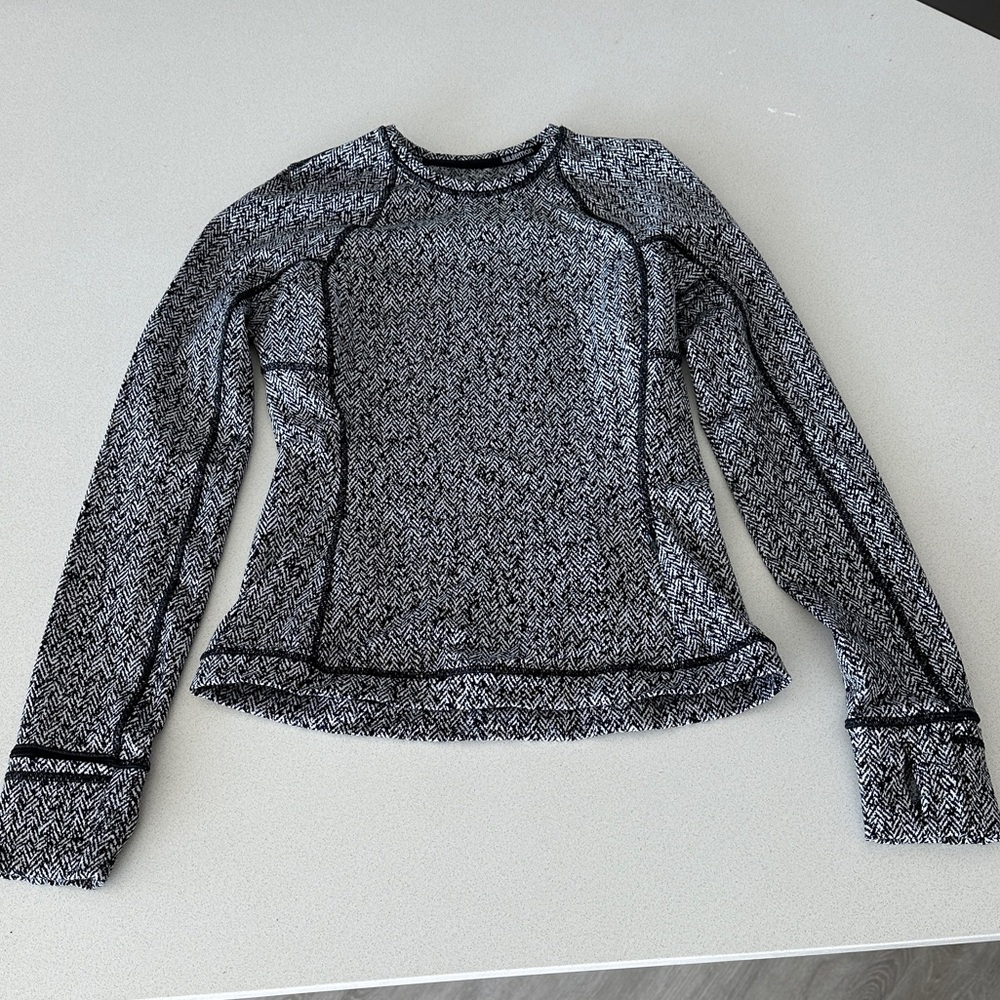 Lululemon Runderful Black and White Houndstooth Long Sleeve Top Size 4